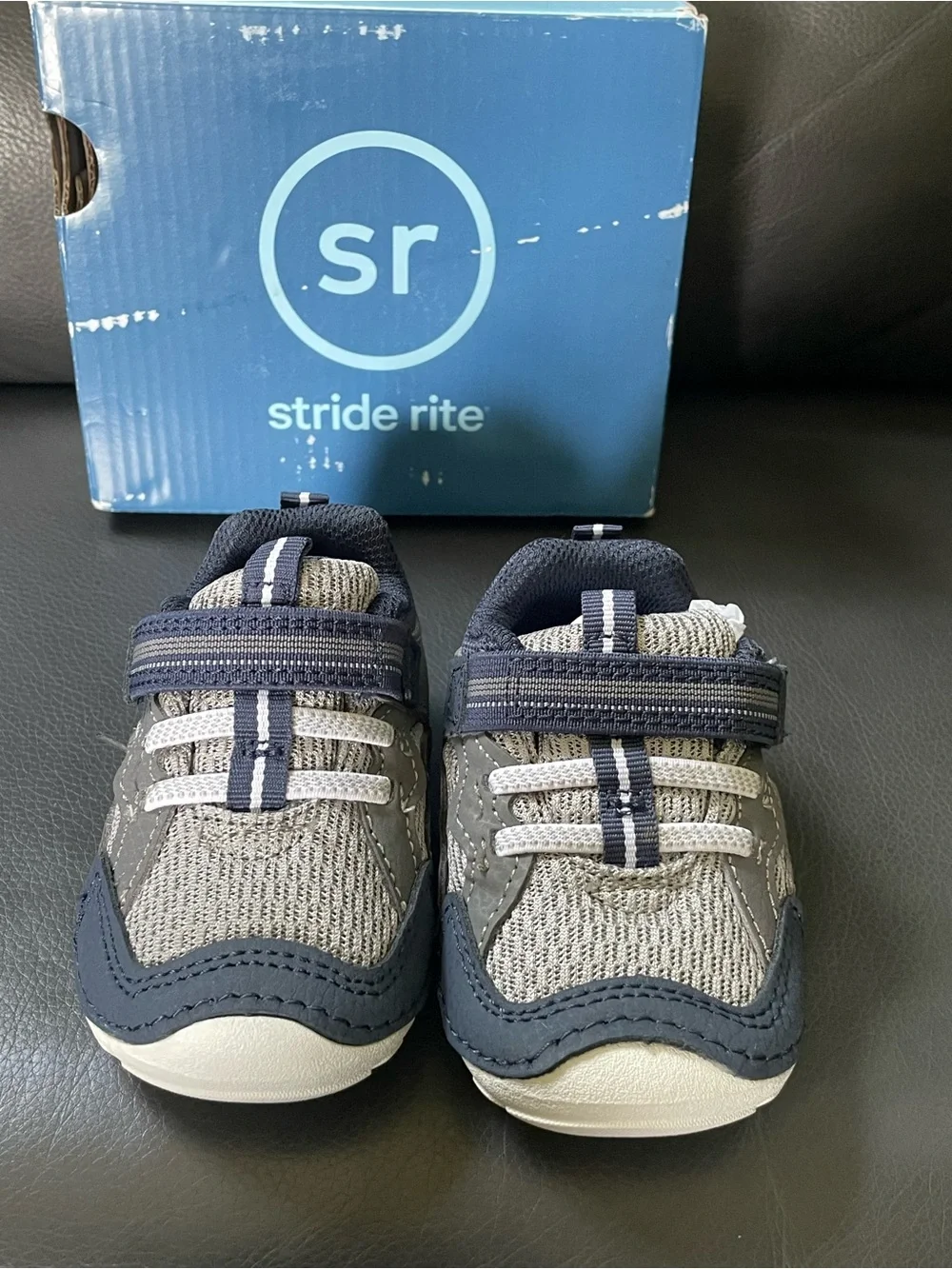 Stride Rite - Soft Motion Kylo Sneaker - NIB - Navy/Gray - Boys Size 4XWide